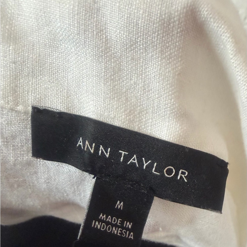 Ann Taylor medium white linen cover up shirt - Picture 4 of 4